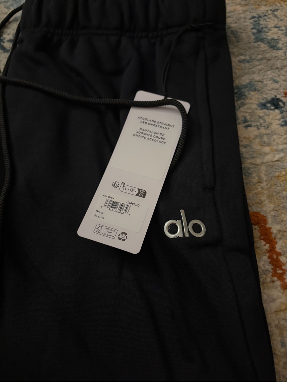 NWT Alo Yoga Accolade Hoodie & Sweatpants Matching Set Black - Picture 5 of 7